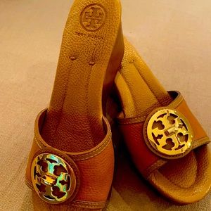 Tory Burch Leather Wedge heel Slip on Sandal